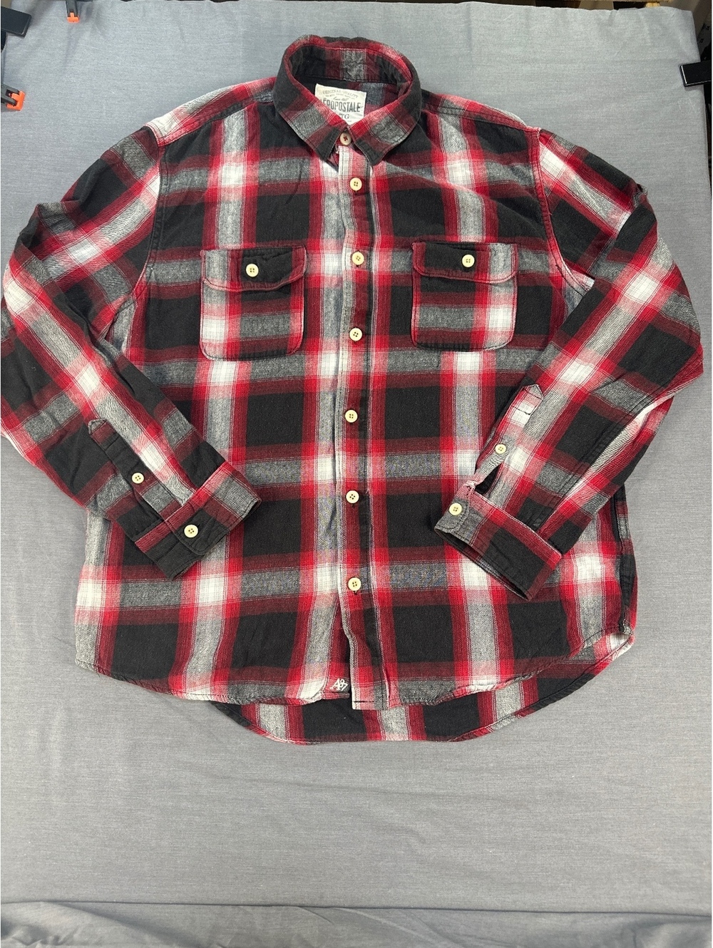 Aeropostale Men's XL Red and Black Plaid Flannel Shirt - Classic Vintage Y2K
